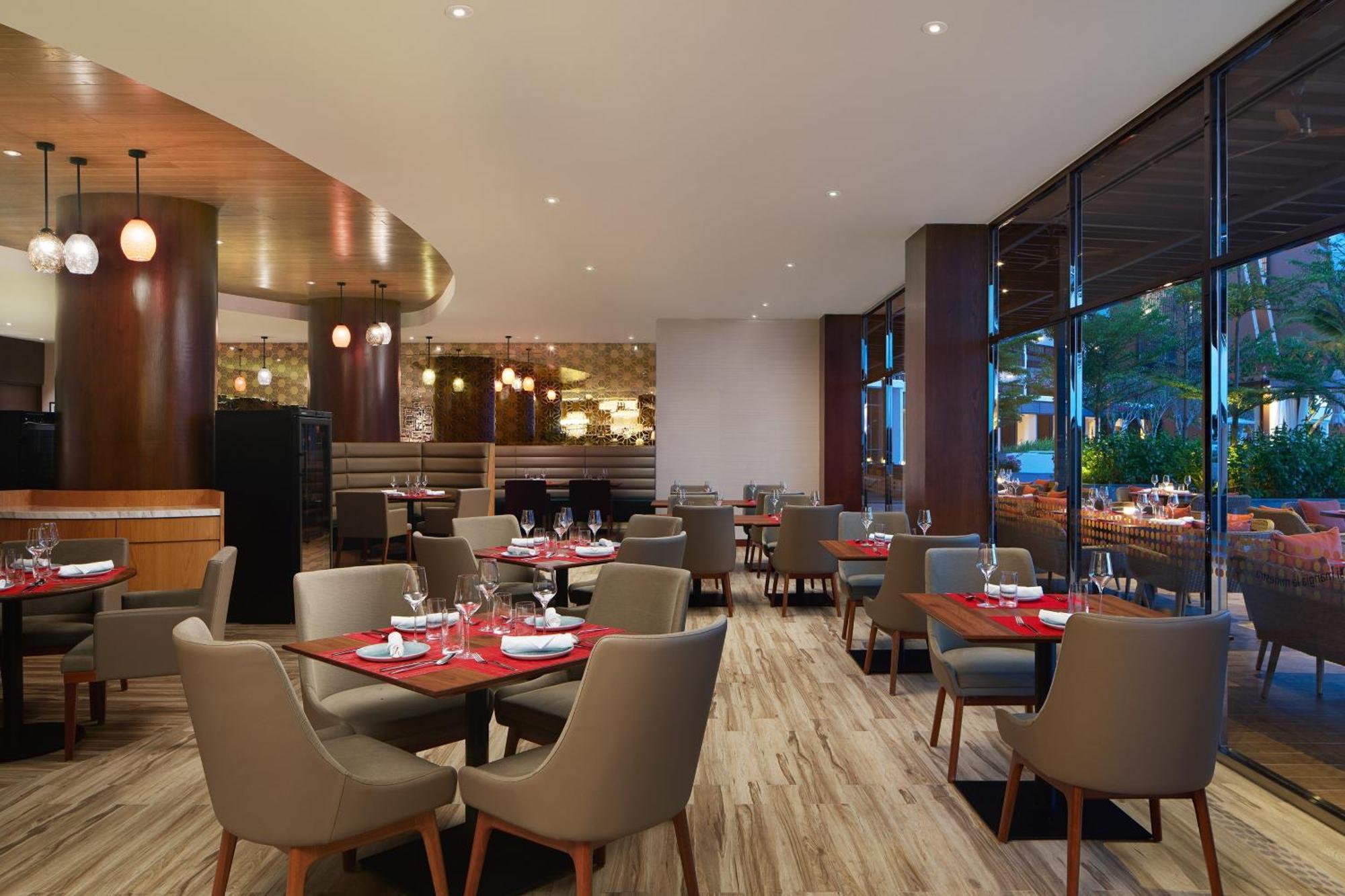 The Westin Desaru Coast Resort Bagian luar foto The interior of the restaurant